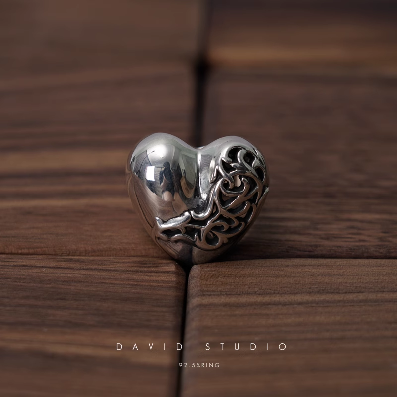 HEART RING