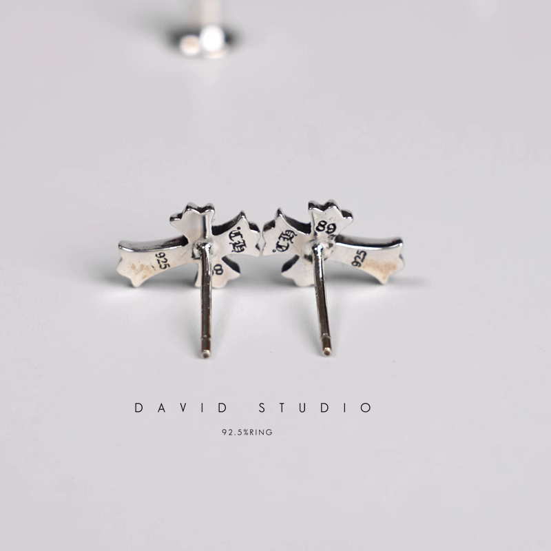 CROSS EARRINGS – CLASSIC