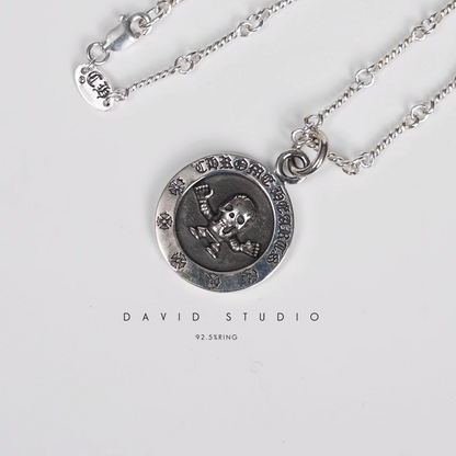 FOTI MEDALLION PENDANT – TWIST CHAIN