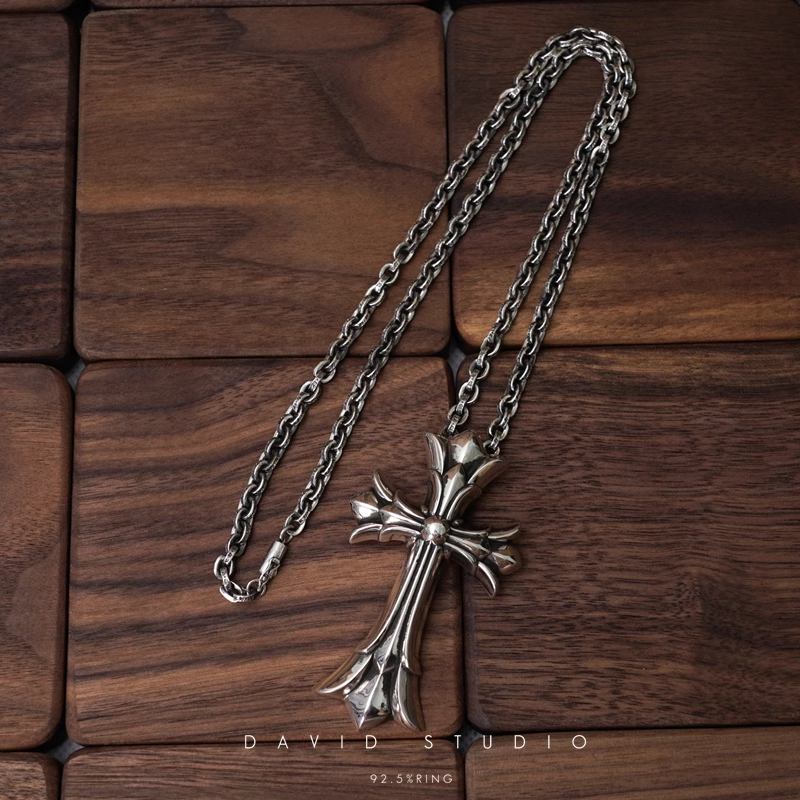 LARGE DOUBLE CROSS PENDANT – PAPER CHAIN