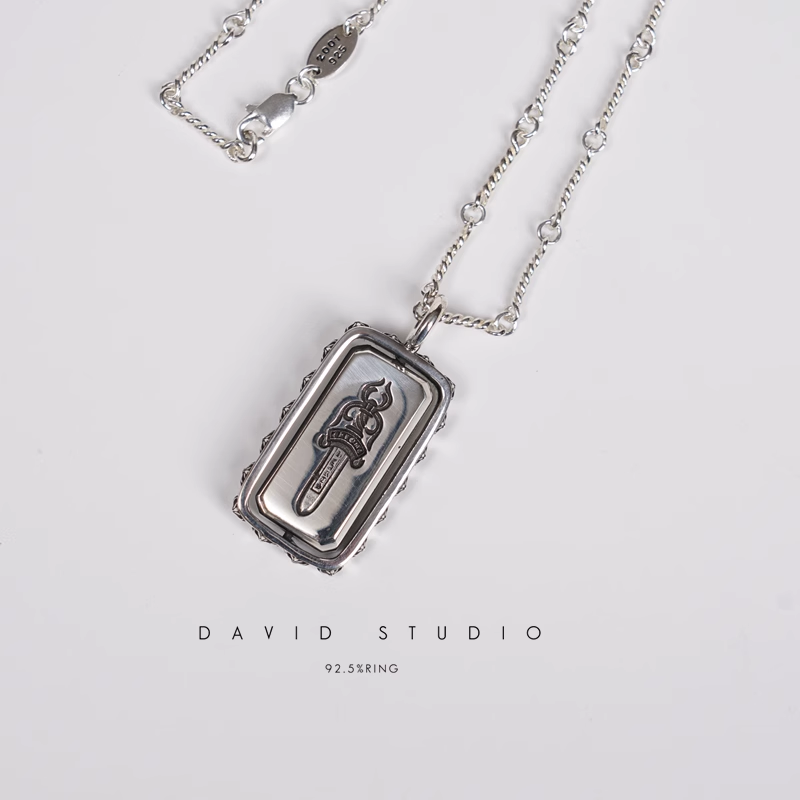 DOUBLE SPINNER PENDANT – TWIST CHAIN