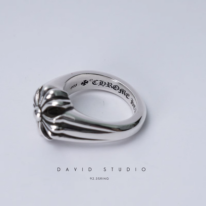 CH PLUS SIGNET RING