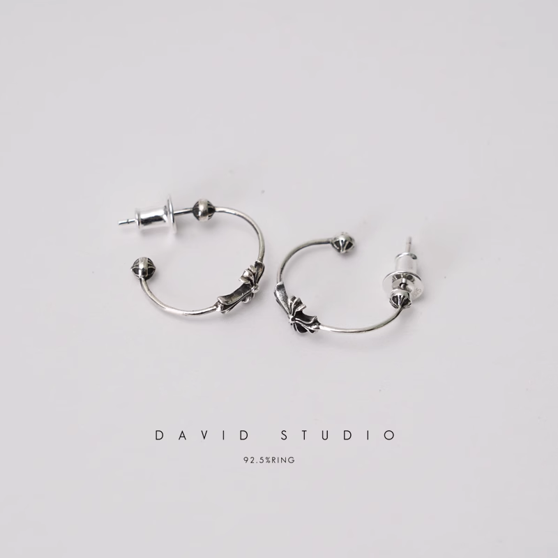 SKINNY BANGLE BABYFAT EARRING