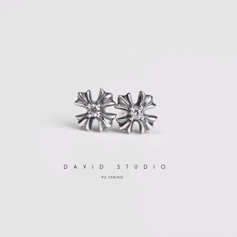 CH PLUS STUD EARRINGS WITH DIAMONDS