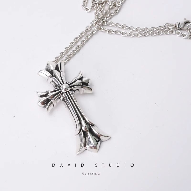 LARGE DOUBLE CROSS PENDANT – ROLL CHAIN