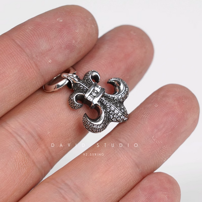 BS FLEUR CHARM WITH DIAMOND