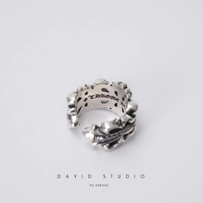 DOUBLE FLORAL RING WITH WHITE DIAMONDS