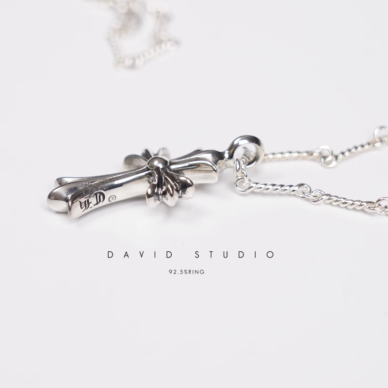 SMALL CROSS CHARM – TWIST CHAIN