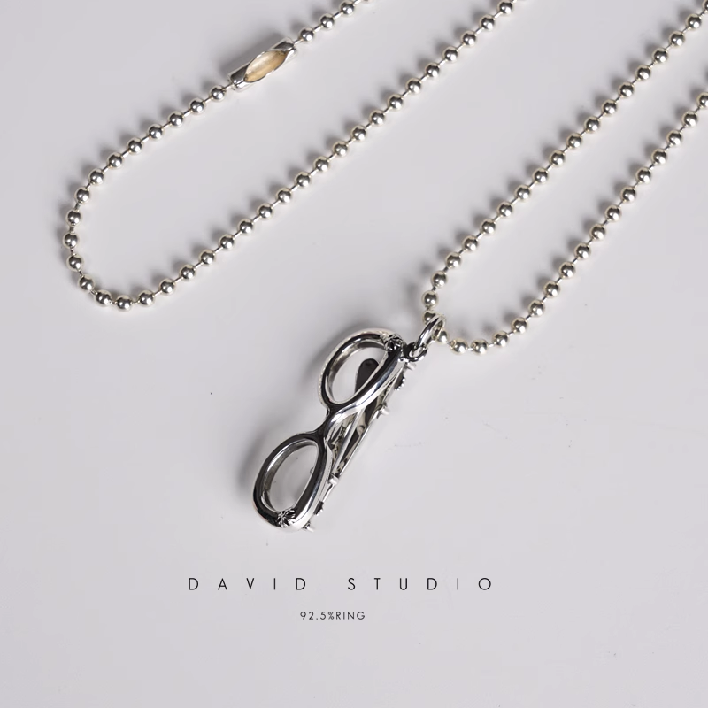 GLASSES PENDANT – BALL CHAIN