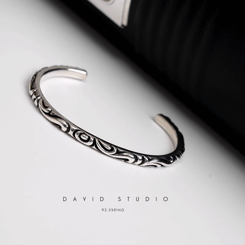 SCROLL BAND CUFF
