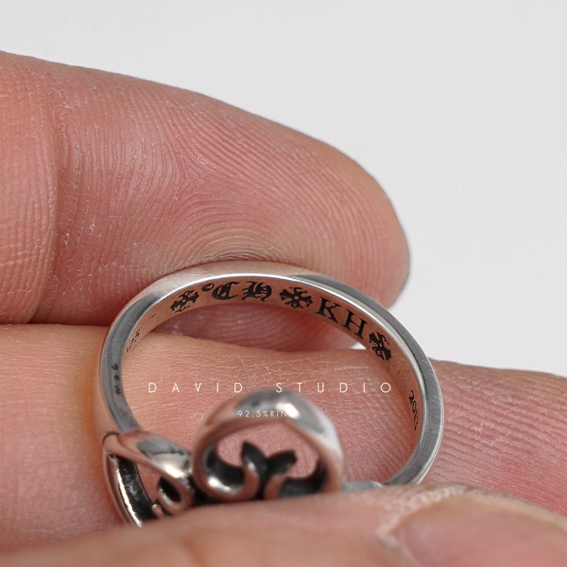CH PLUS HEART RING