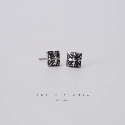 PYRAMID PLUS STUD EARRINGS