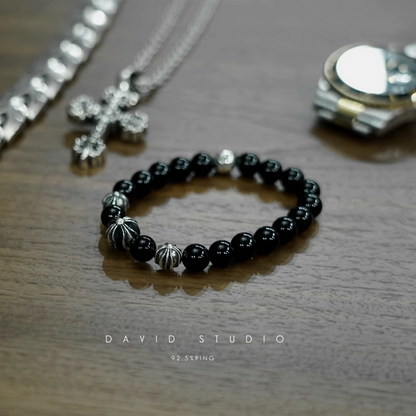 ONYX BEAD BRACELET 8MM (4 SILVER BEADS)