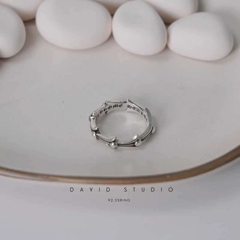 CROSS TAIL RING