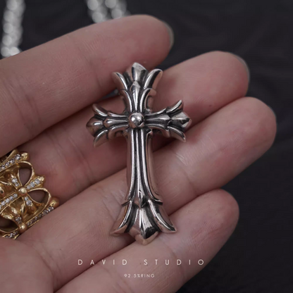 SMALL DOUBLE CROSS PENDANT – ROLL CHAIN