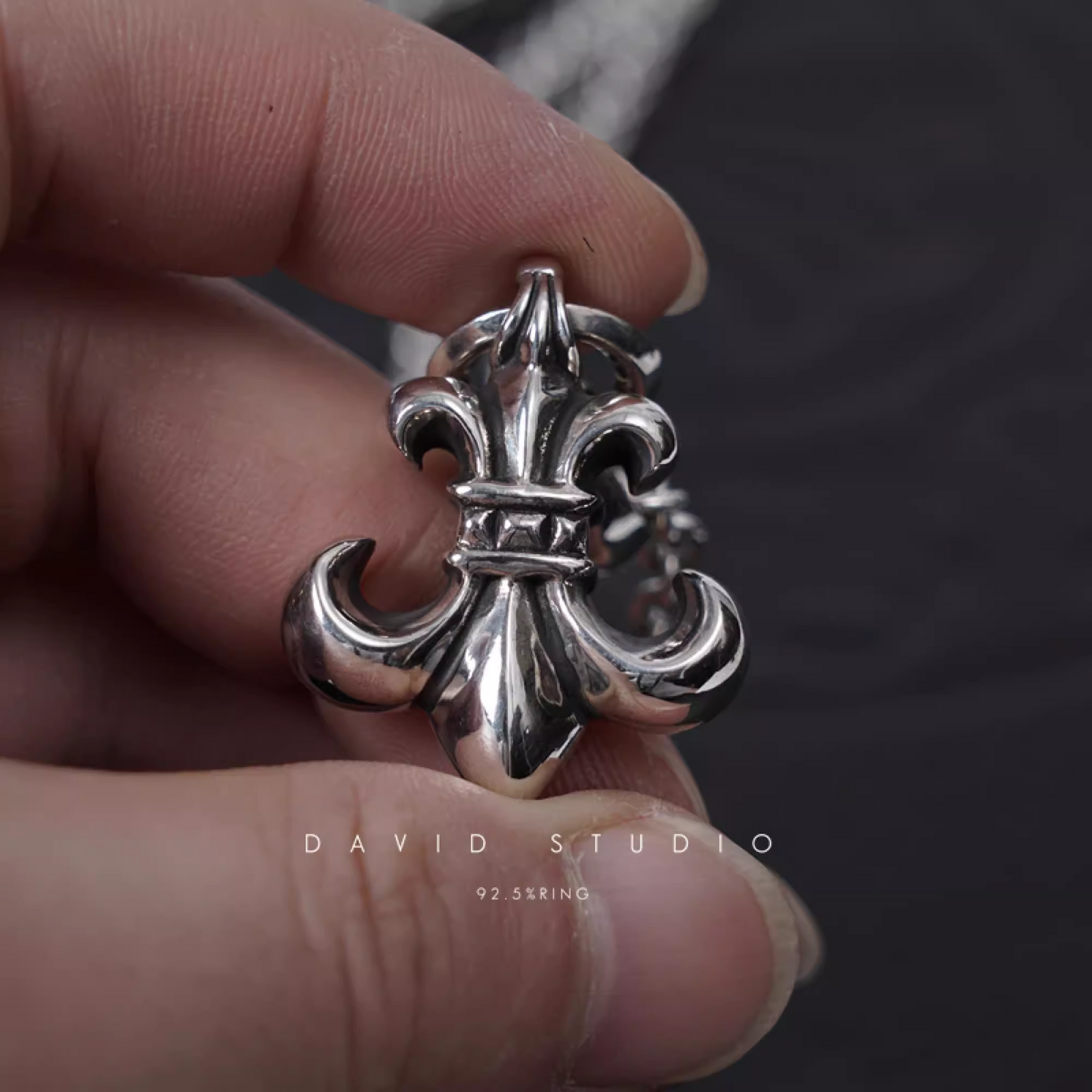 BS FLEUR PENDANT WITH BAIL – ROLL CHAIN