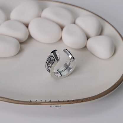 SCROLL LABEL RING