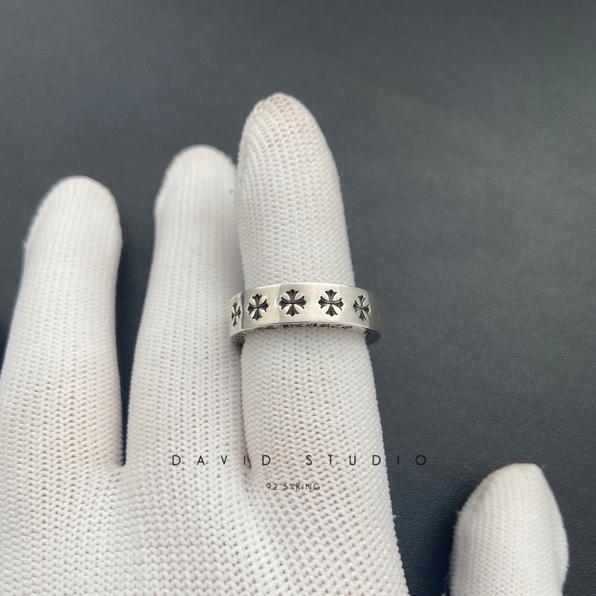 6MM FOREVER RING WITH MOISSANITE– SPACER