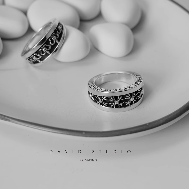 V-CH PLUS/BS FLEUR RING
