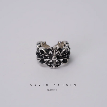 DOUBLE FLORAL RING WITH BLACK DIAMONDS