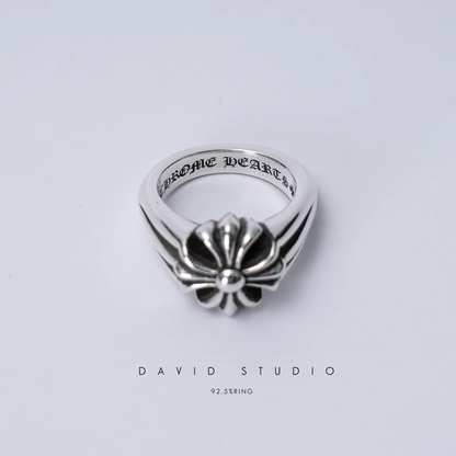 CH PLUS SIGNET RING