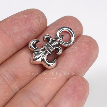 BS FLEUR CHARM WITH DIAMOND