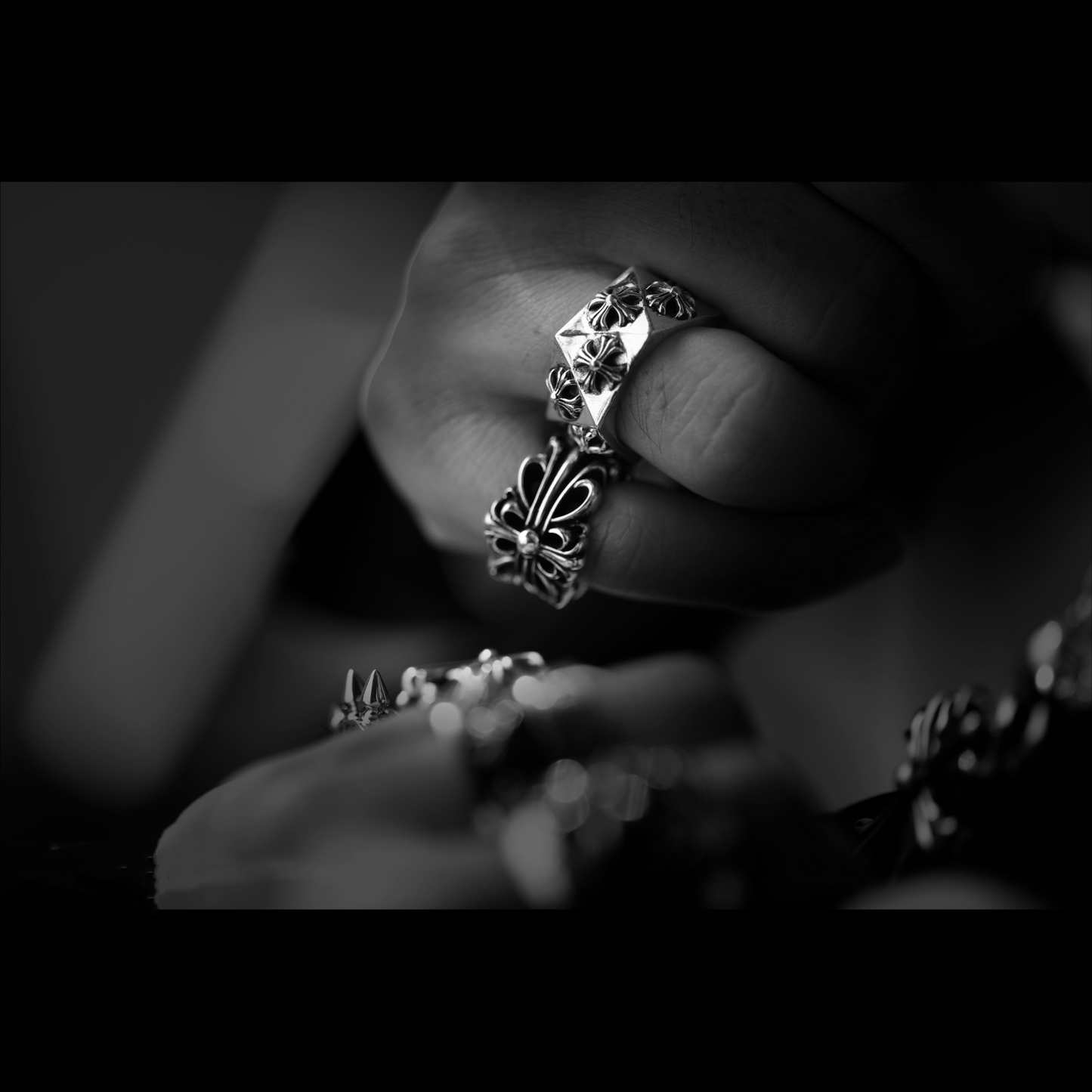 CHROME HEARTS DOUBLE FLORAL RING