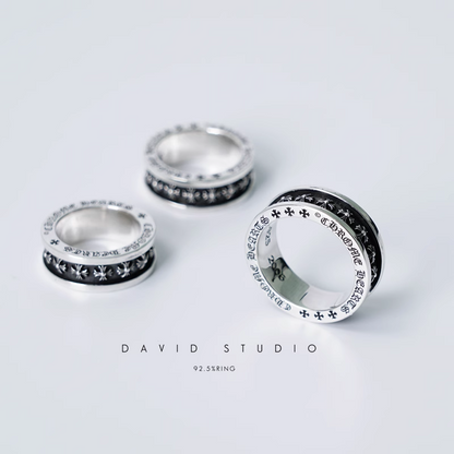 TINY CH PLUS SPINNER RING