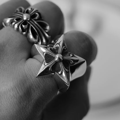 LARGE STAR RING