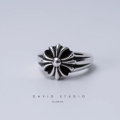 CH PLUS SIGNET RING
