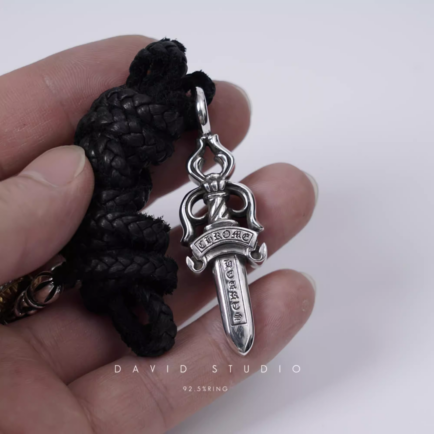 DOUBLE DAGGER PENDANT – LEATHER BRAID