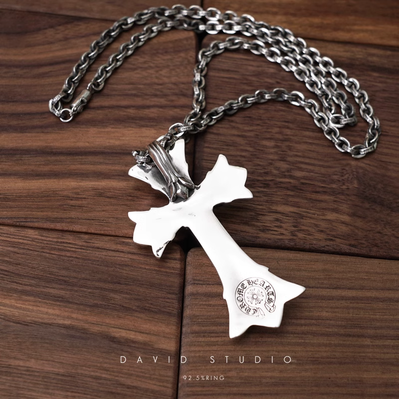LARGE DOUBLE CROSS PENDANT – PAPER CHAIN