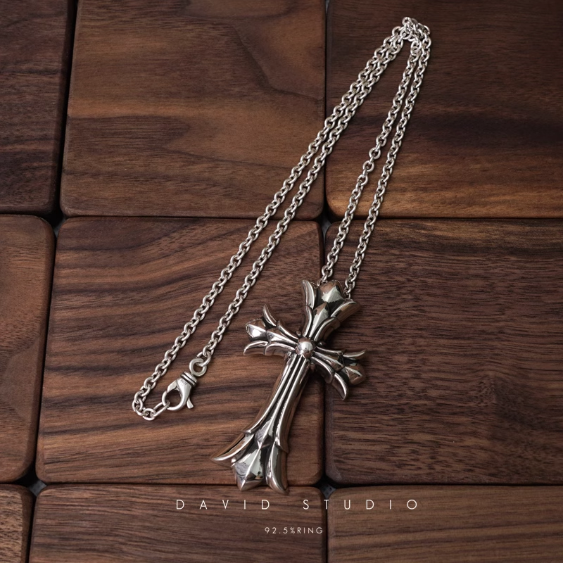LARGE DOUBLE CROSS PENDANT – ROLL CHAIN
