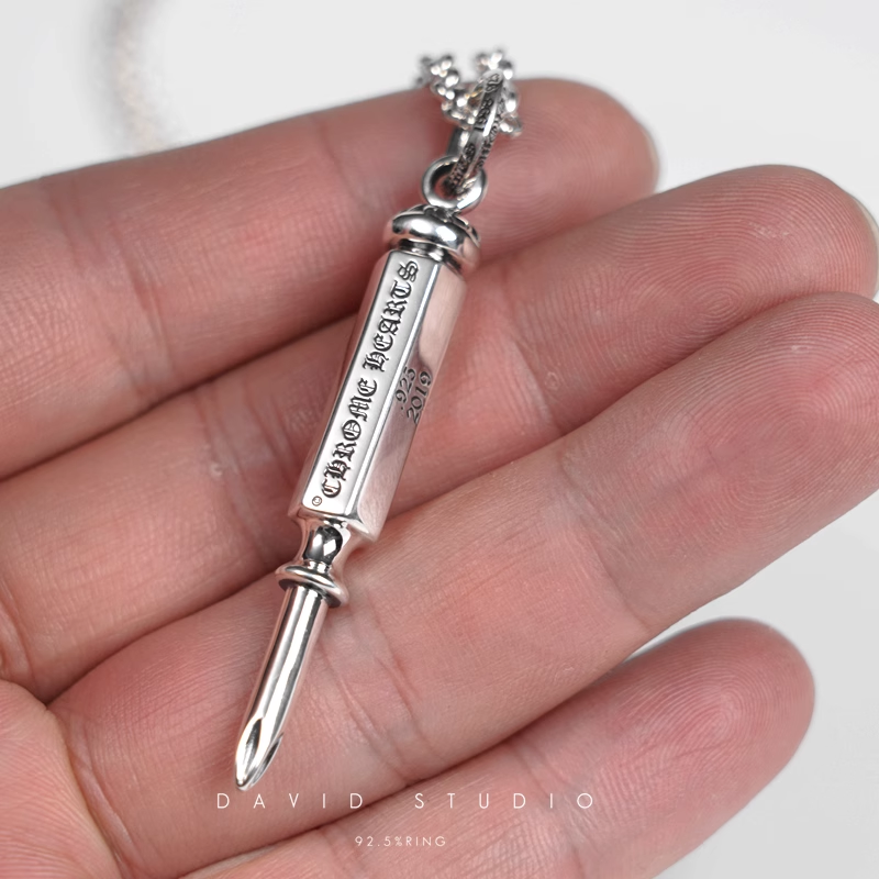 CH PLUS SCREW PENDANT – ROLL CHAIN