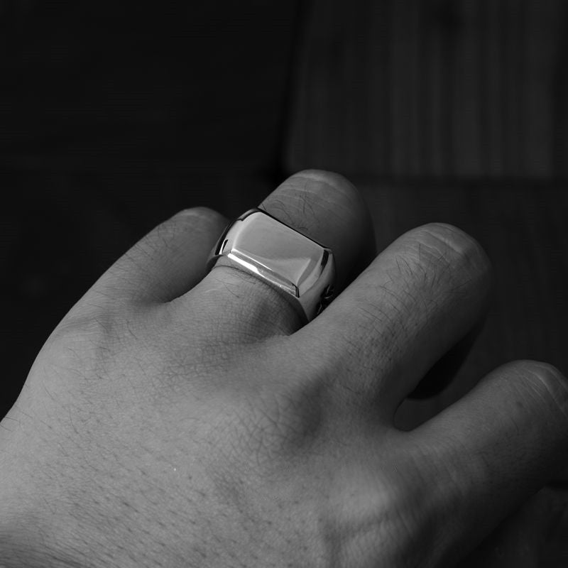 BIG PJ CROSS RING