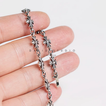 TINY E CH PLUS BRACELET