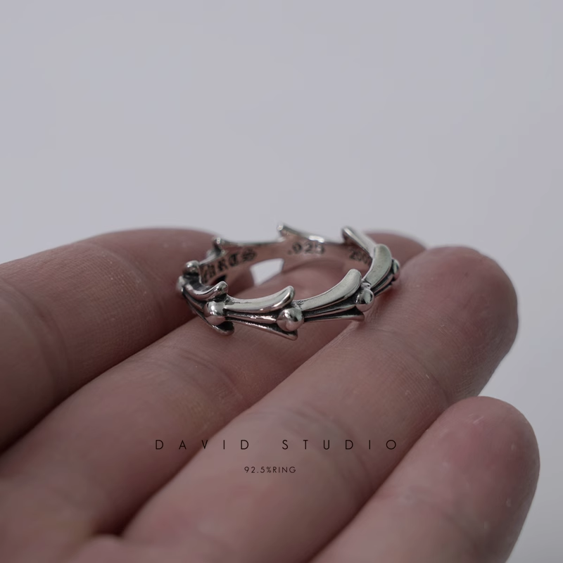 CROSS TAIL RING