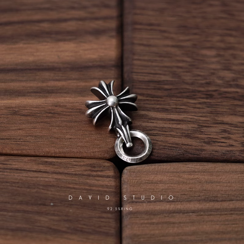 CH PLUS CHARM