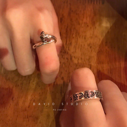 NAIL RING – CROSSBALL