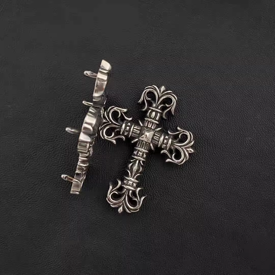 Chrome Hearts Filigree Cross Rivet Buckle