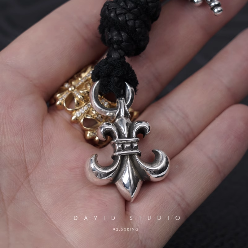 BS FLEUR CHARM – LEATHER BRAID