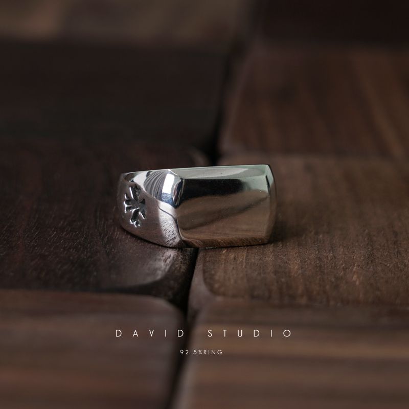BIG PJ CROSS RING
