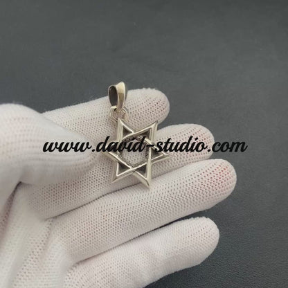 SMALL STAR OF DAVID PENDANT