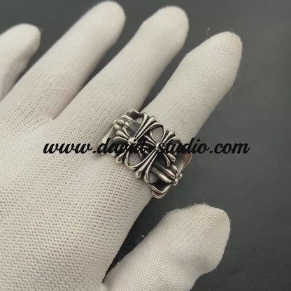 SQUARE CEMETERY RING