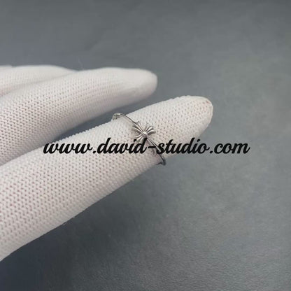 SKINNY BANGLE BABYFAT EARRING