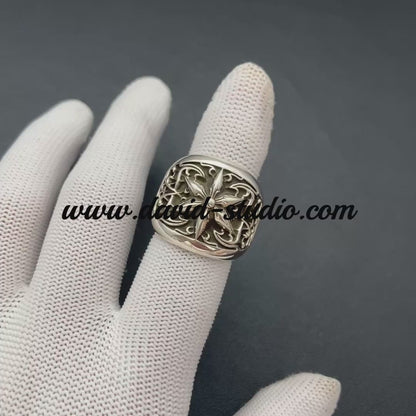 OVAL STAR RING – ClASSIC