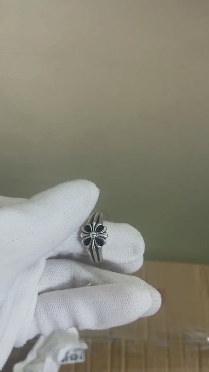CH PLUS SIGNET RING