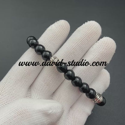 ONYX BEAD BRACELET 8MM (4 SILVER BEADS)
