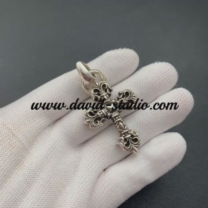 XS FILIGREE CROSS PENDANT WITH BAIL