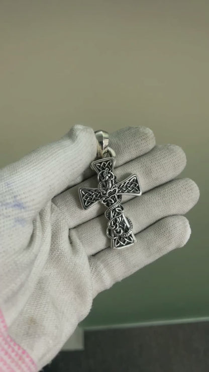 CELTIC CROSS PENDANT